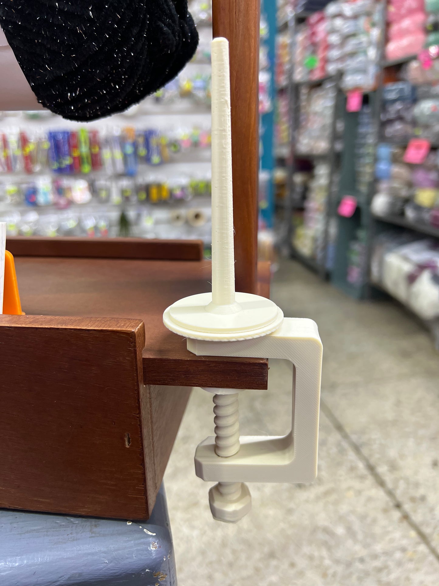 Porta madejas de escritorio